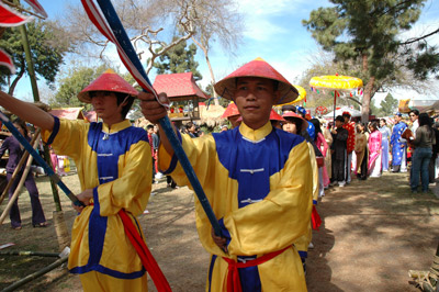 hoicho tet sv damcuoi