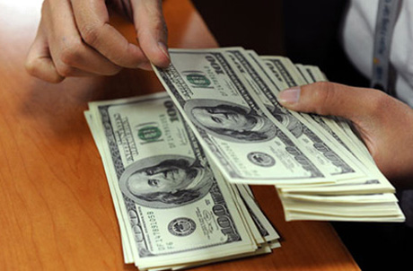 tien dollars